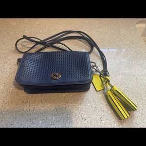 Like NEW! Spotless Coach Bag!!